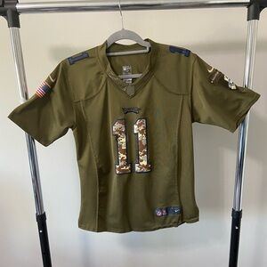 Carson Wentz Nike jersey. Youth size XL. Eagles “Salute to Service”